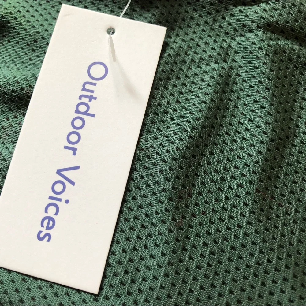 Outdoor Voices recycled mesh Tank XS New! - Picture 5 of 8